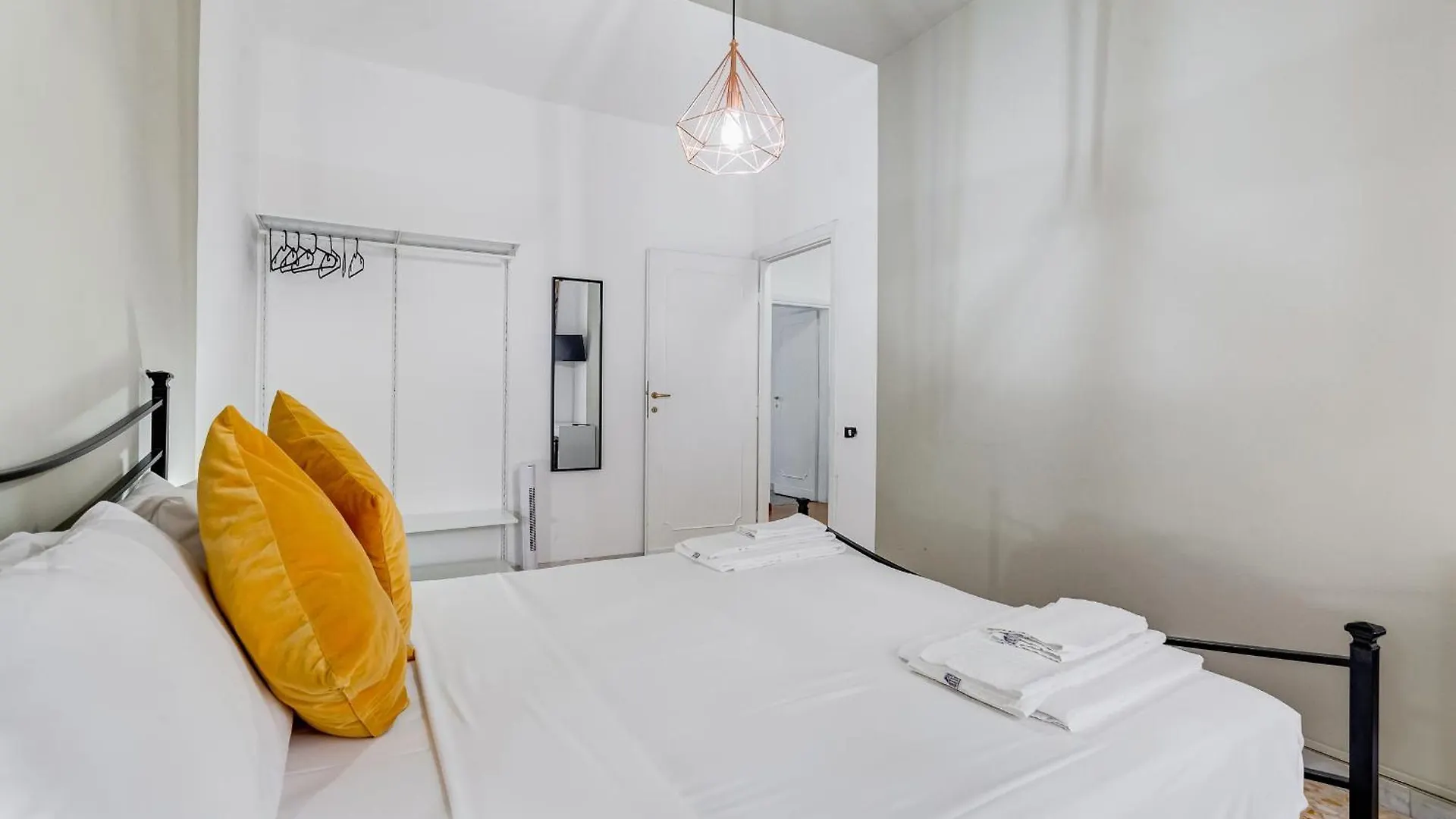 Bdc - Egeria 3-Bdr Huge Apartment Řím